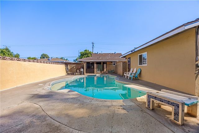 1059 W Grand Avenue, Pomona, CA 91766