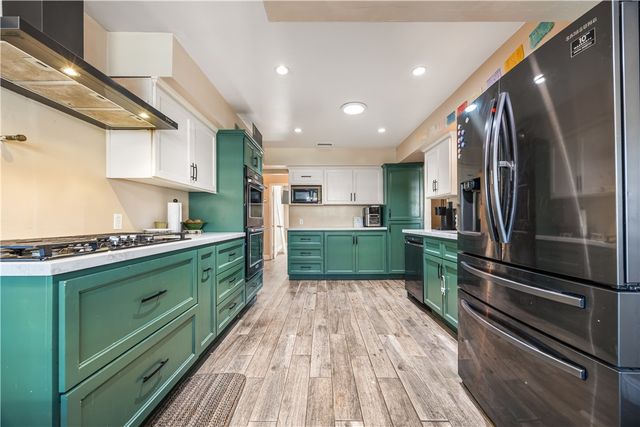 1059 W Grand Avenue, Pomona, CA 91766