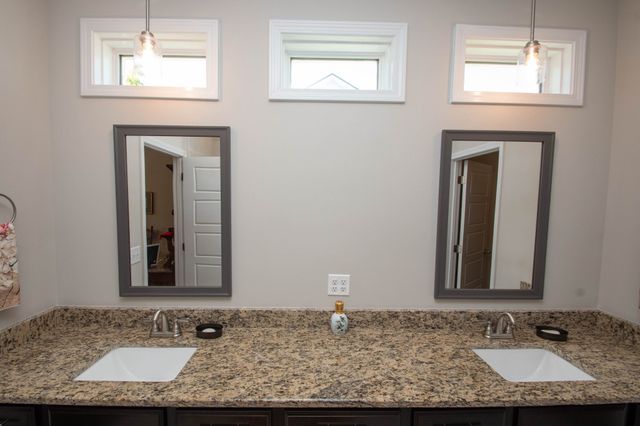 2709 Remington Trce, Clarksville, TN 37043