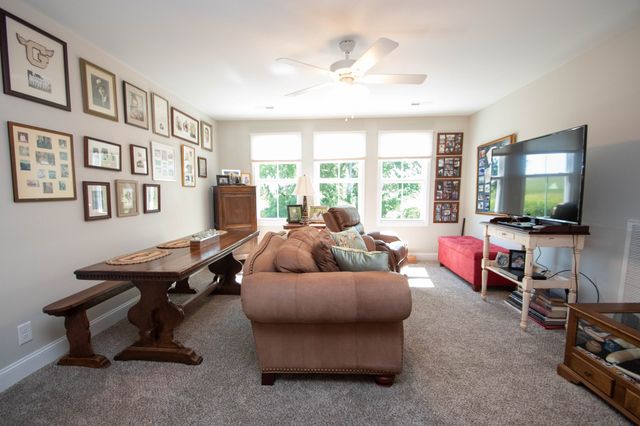 2709 Remington Trce, Clarksville, TN 37043