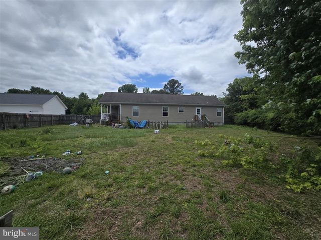 55 LATANE DR, Colonial Beach, VA 22443