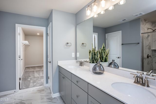 281 Ravenscraig Park Place, Raleigh, NC 27603