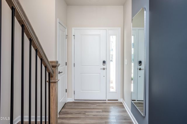 281 Ravenscraig Park Place, Raleigh, NC 27603