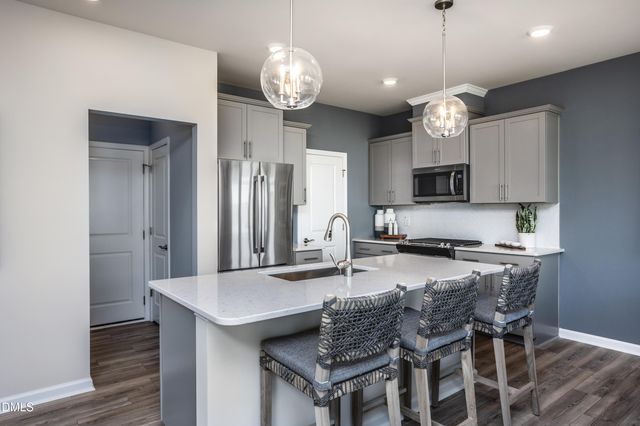 281 Ravenscraig Park Place, Raleigh, NC 27603