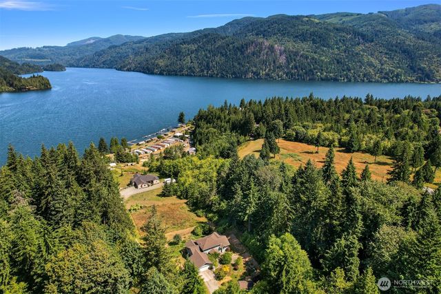 910 Iowa Heights Road, Sedro Woolley, WA 98284