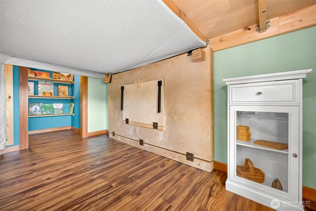 910 Iowa Heights Road, Sedro Woolley, WA 98284