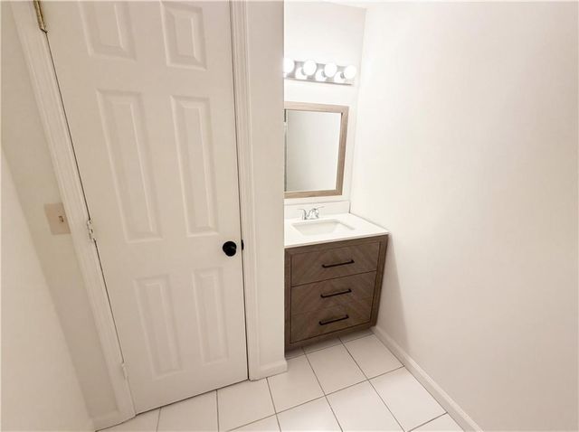 174 Lovelace Lane, Ball Ground, GA 30107