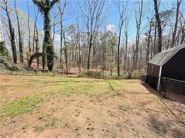 174 Lovelace Lane, Ball Ground, GA 30107