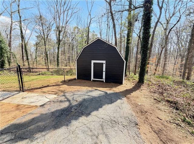 174 Lovelace Lane, Ball Ground, GA 30107