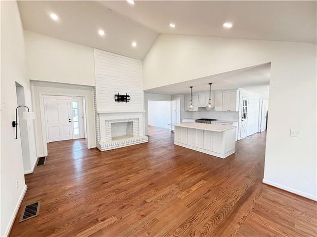 174 Lovelace Lane, Ball Ground, GA 30107