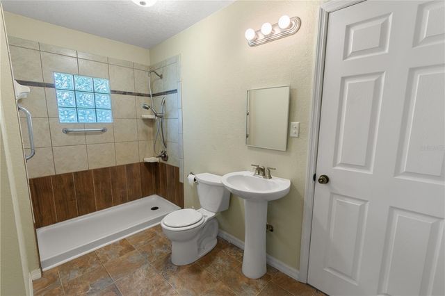 30 E 8TH STREET, Frostproof, FL 33843