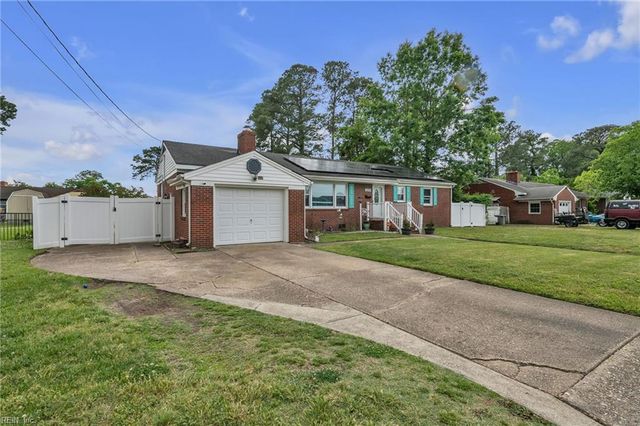 409 Shoreline DR, Hampton, VA 23669