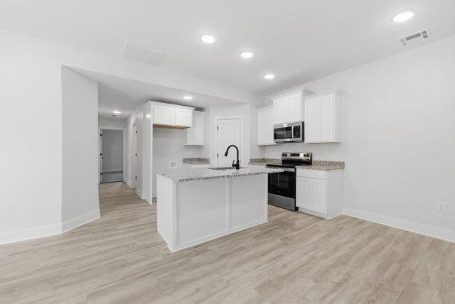 602 Briarbrook Ln, Park City, KS 67147