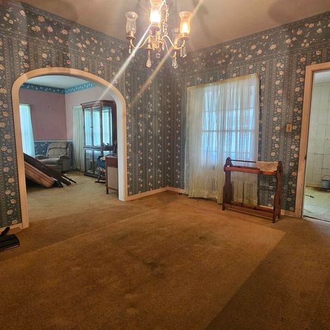 565 W Hartel St., Sour Lake, TX 77659