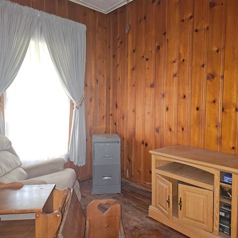 565 W Hartel St., Sour Lake, TX 77659