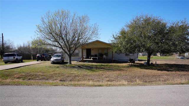 7113 Maverick CT, Buda, TX 78610