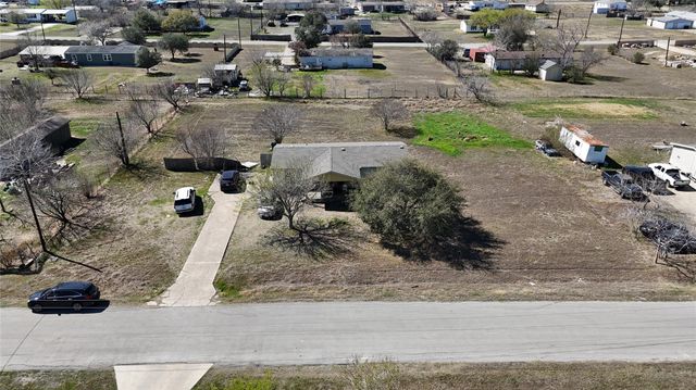 7113 Maverick CT, Buda, TX 78610