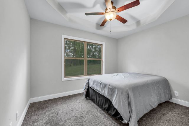 1689 Double R Blvd, Clarksville, TN 37042