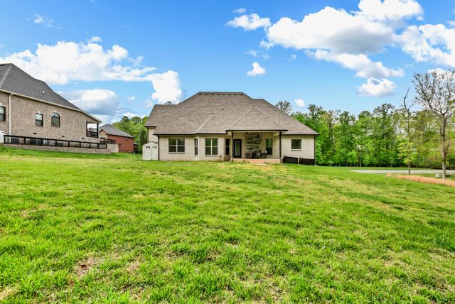 1689 Double R Blvd, Clarksville, TN 37042
