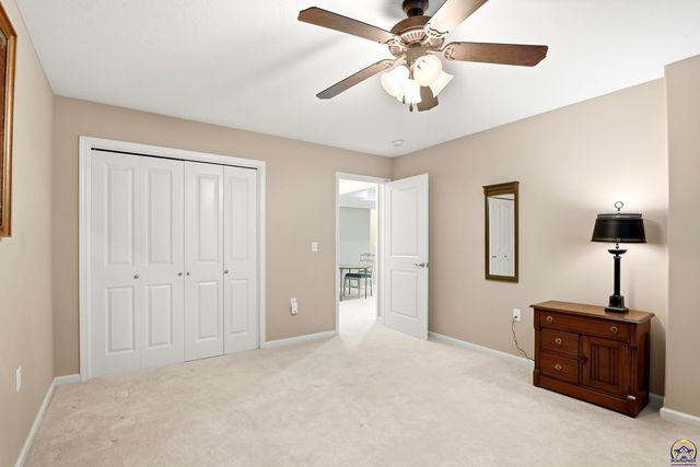2746 SW Blue Stem DR, Topeka, KS 66614