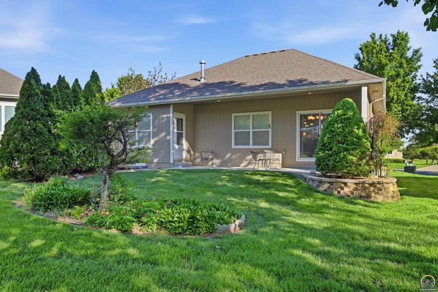 2746 SW Blue Stem DR, Topeka, KS 66614