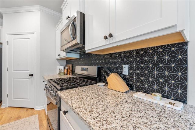 402 Oak View Way, Summerville, SC 29483