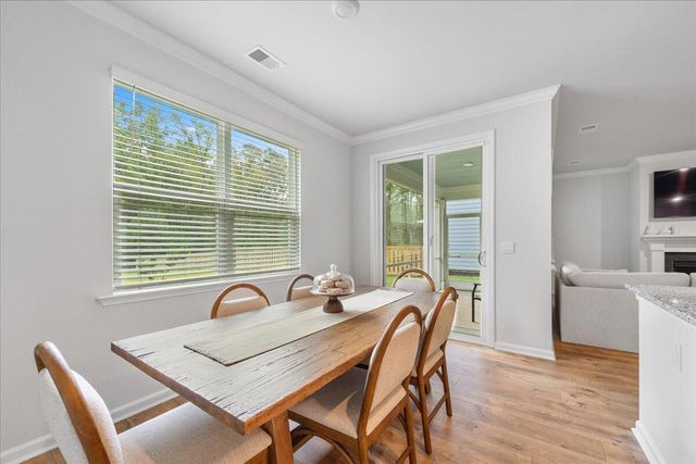 402 Oak View Way, Summerville, SC 29483