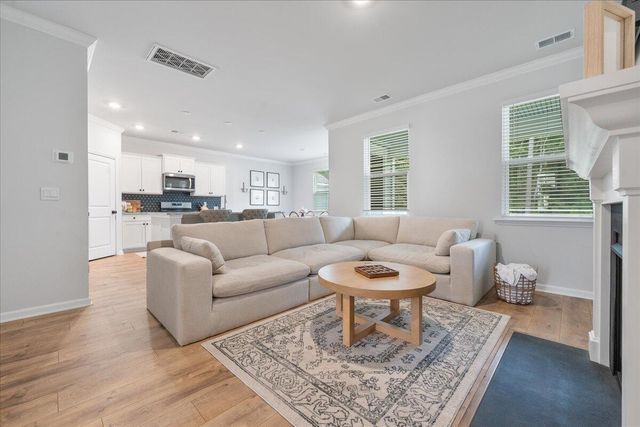 402 Oak View Way, Summerville, SC 29483