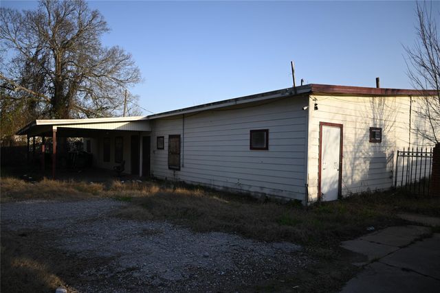 4609 Laura Koppe Road, Houston, TX 77016
