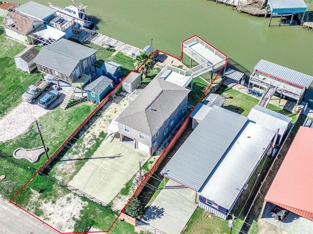 1092 County Road 209, Sargent, TX 77414