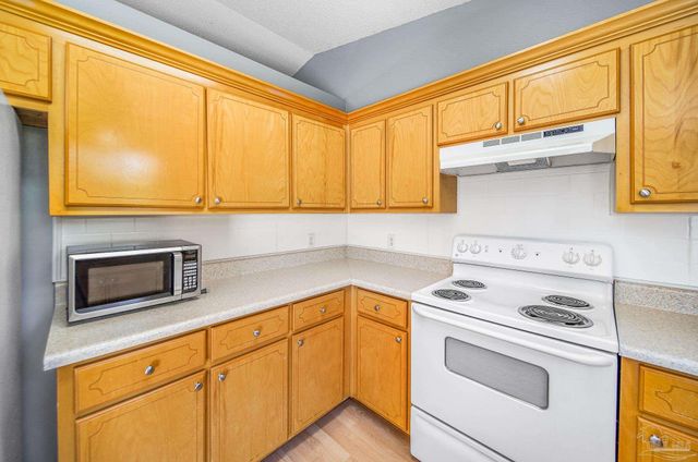 5899 Gillum Rd, Milton, FL 32570