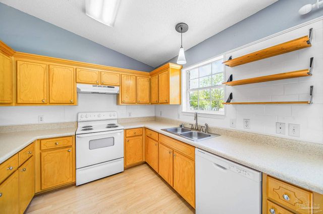 5899 Gillum Rd, Milton, FL 32570