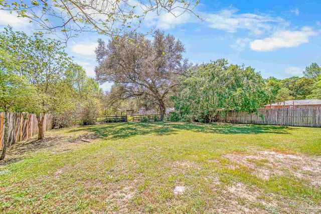 5899 Gillum Rd, Milton, FL 32570