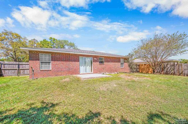 5899 Gillum Rd, Milton, FL 32570