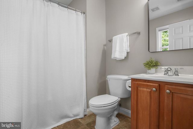 29 PROSPECT DR, Fredericksburg, VA 22405