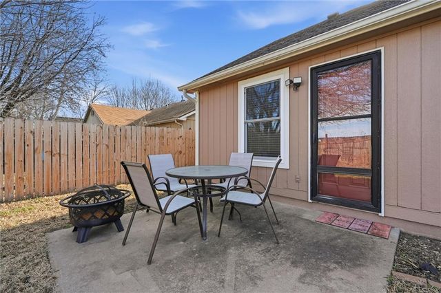 4624 Hearthside Drive, Lawrence, KS 66049