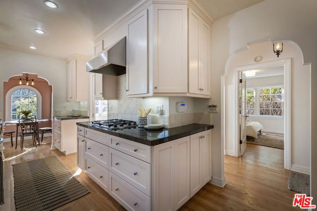 2644 Armstrong Avenue, Los Angeles, CA 90039