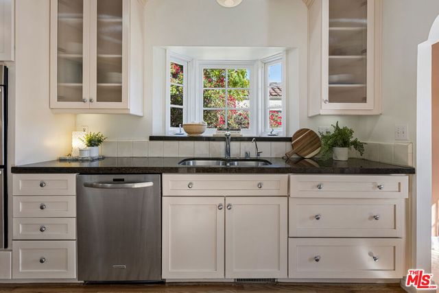 2644 Armstrong Avenue, Los Angeles, CA 90039