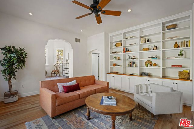 2644 Armstrong Avenue, Los Angeles, CA 90039