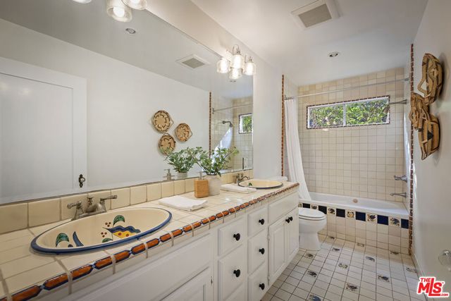 2644 Armstrong Avenue, Los Angeles, CA 90039