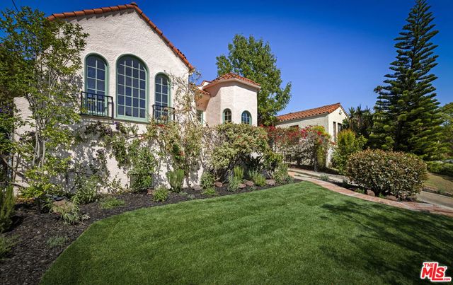2644 Armstrong Avenue, Los Angeles, CA 90039