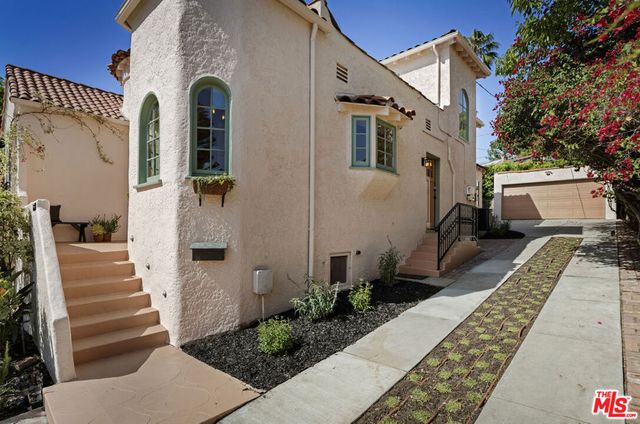 2644 Armstrong Avenue, Los Angeles, CA 90039