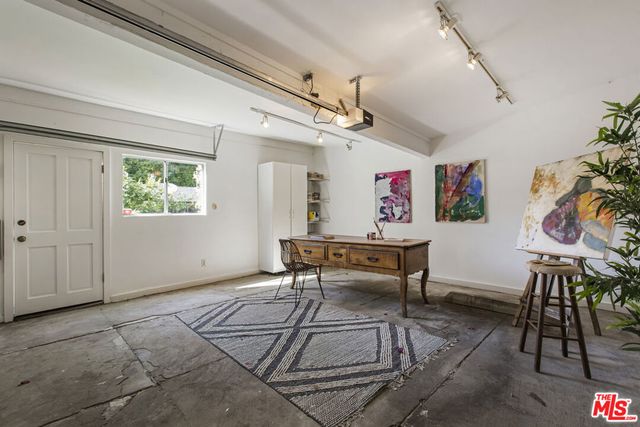 2644 Armstrong Avenue, Los Angeles, CA 90039