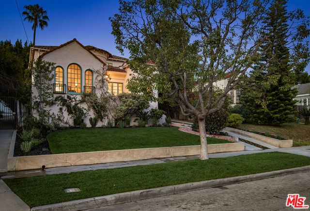 2644 Armstrong Avenue, Los Angeles, CA 90039