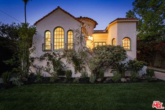 2644 Armstrong Avenue, Los Angeles, CA 90039