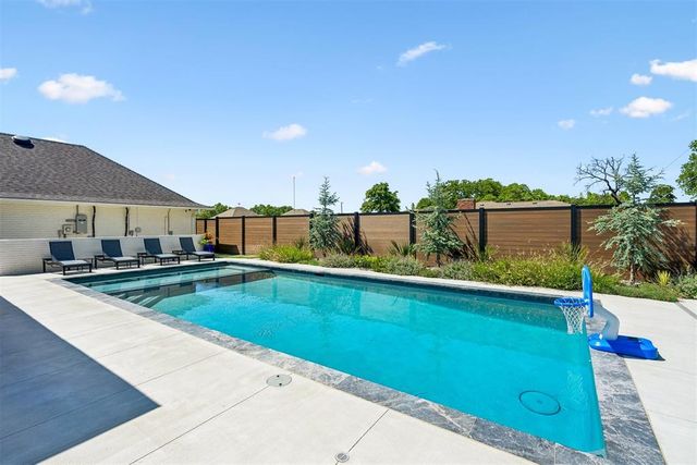 627 Louisiana Street, Jones, OK 73049