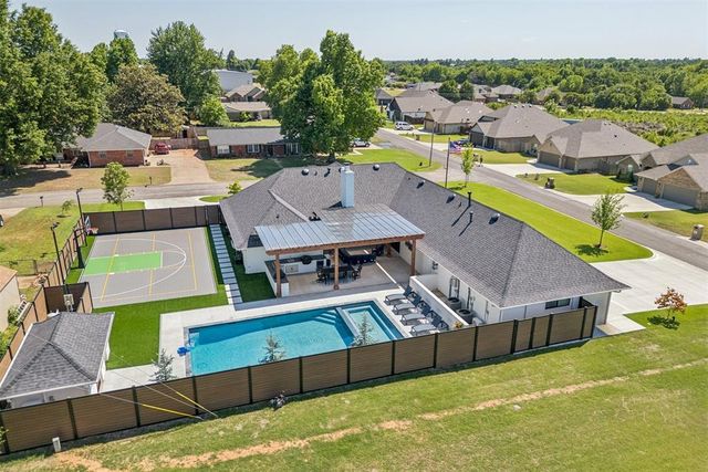 627 Louisiana Street, Jones, OK 73049