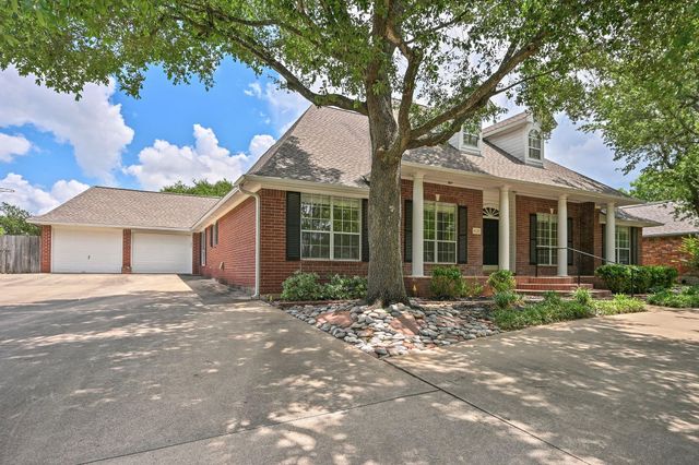 717 Willow Loop, College Station, TX 77845