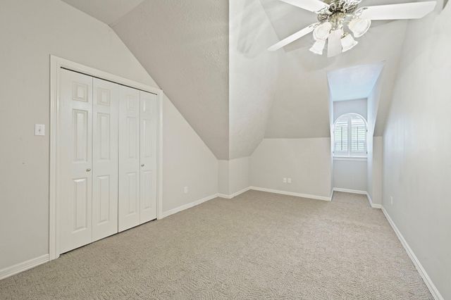 717 Willow Loop, College Station, TX 77845