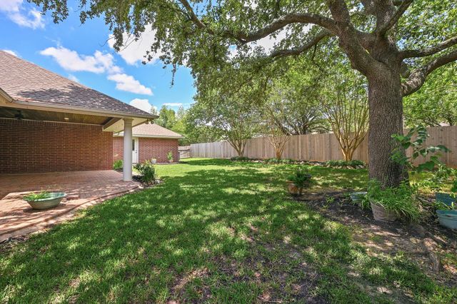 717 Willow Loop, College Station, TX 77845